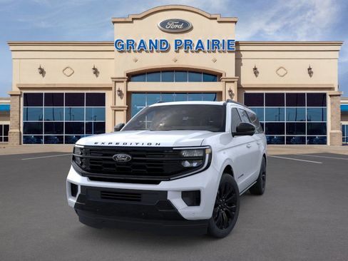New 2025 Ford Expedition Max Platinum w/ Stealth Appearance Package image 2