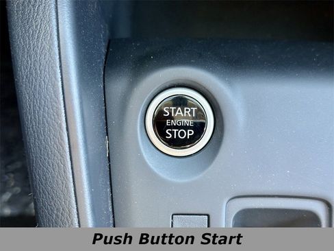 Used 2025 Nissan Kicks Play S image 11