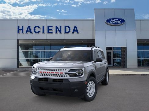 New 2025 Ford Bronco Sport Heritage w/ Convenience Package AWD/4WD image 2