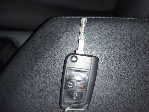 Used 2019 Volkswagen Jetta S w/ Driver Assistance Package FWD image 32