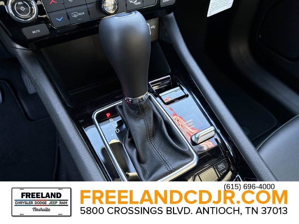 New 2026 Jeep Compass Latitude AWD/4WD image 29