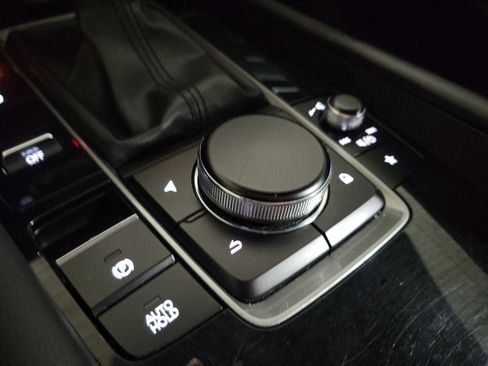 Used 2024 MAZDA MAZDA3 s image 31