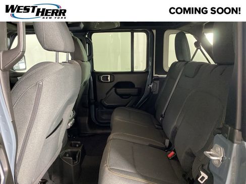 Used 2026 Jeep Wrangler Unlimited Sport AWD/4WD image 15