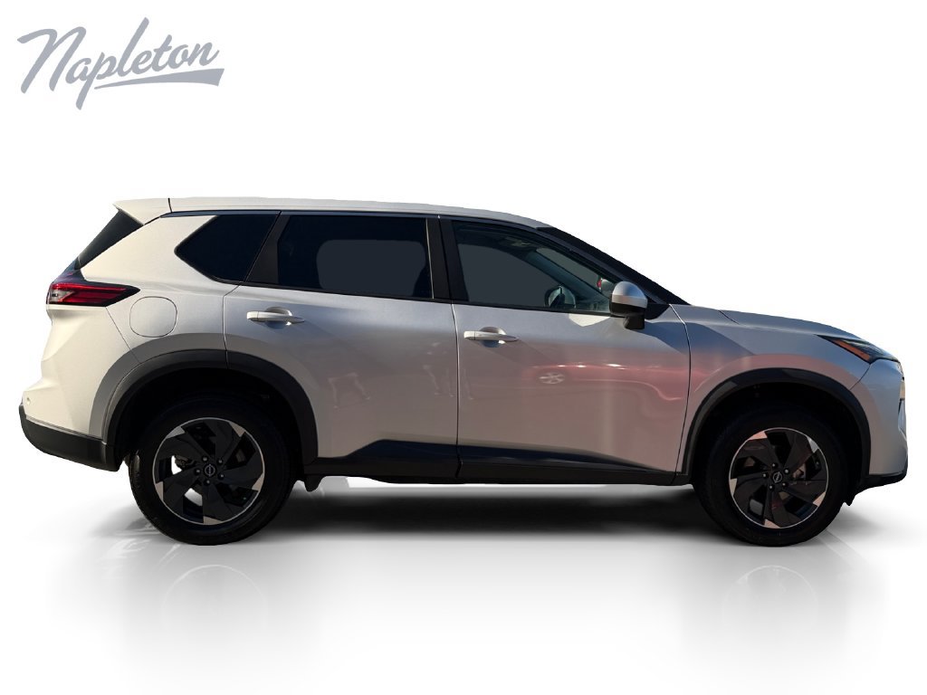 Used 2025 Nissan Rogue SV AWD/4WD image 7