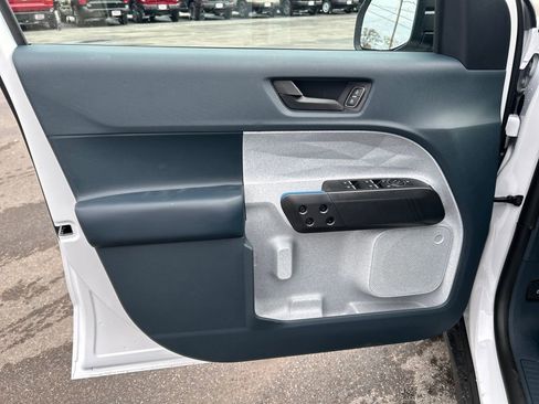 New 2025 Ford Maverick XLT image 24