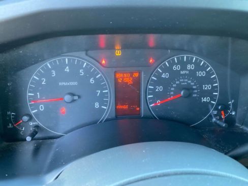 Used 2018 Nissan NV 2500 S image 11