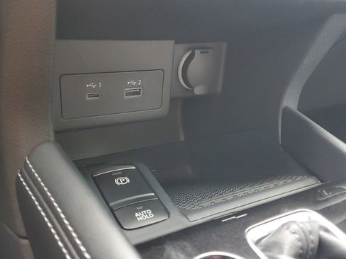 Certified 2024 Nissan Kicks SR w/ SR Premium Package image 27