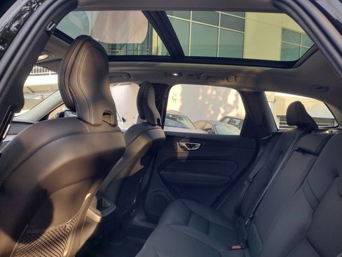 New 2025 Volvo XC60 B5 Plus w/ Protection Package Premier image 15