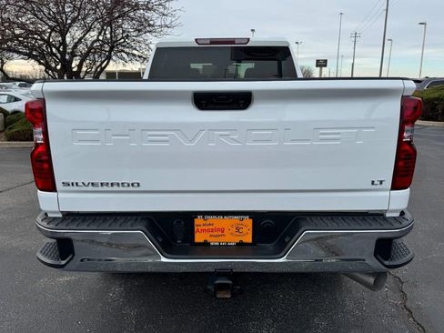 Used 2024 Chevrolet Silverado 2500 LT AWD/4WD image 4