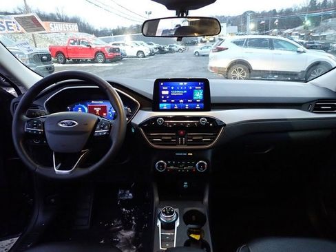 Certified 2022 Ford Escape SEL w/ Technology Package image 19