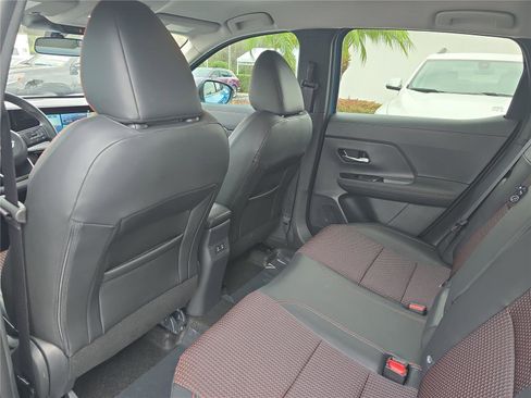 Used 2025 Nissan Kicks SR image 11