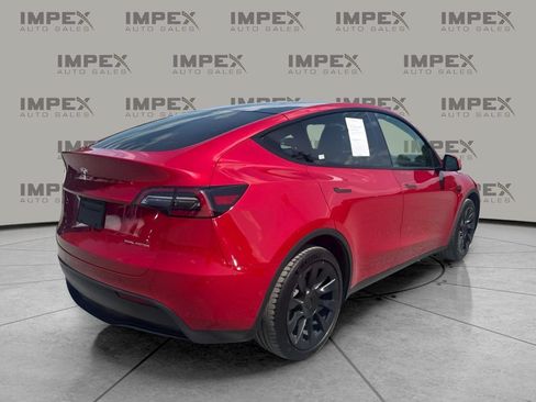 Used 2021 Tesla Model Y Long Range AWD/4WD image 3