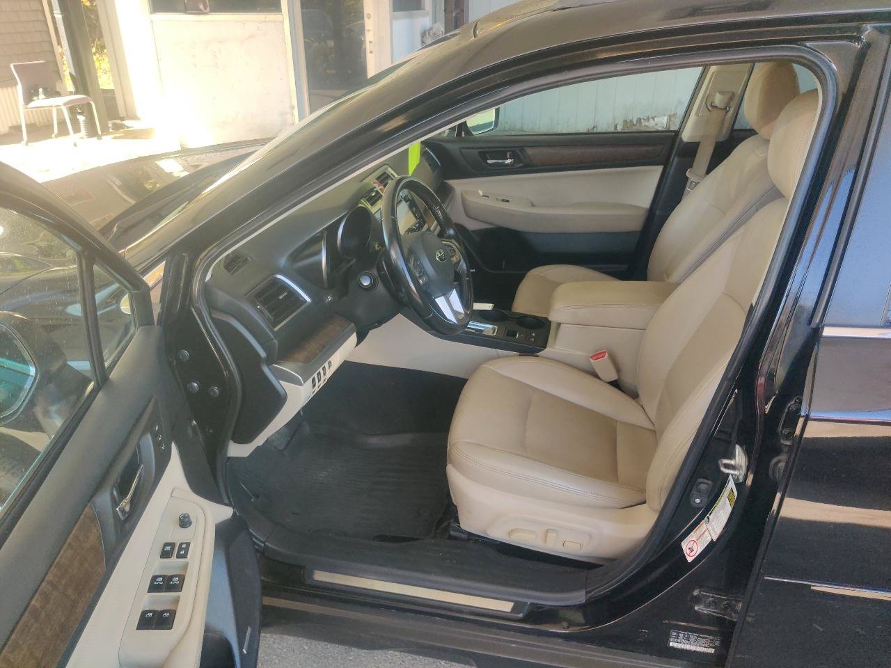 Used 2016 Subaru Outback 3.6R Limited AWD/4WD image 13