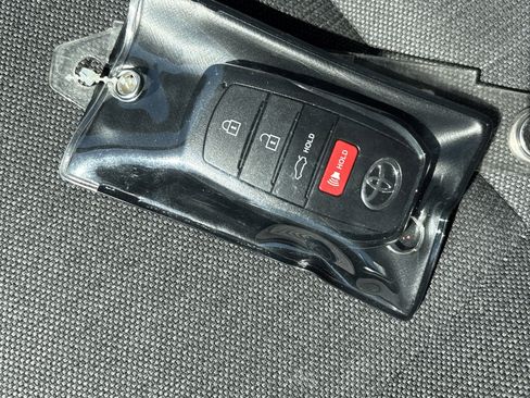 Used 2026 Toyota Camry LE FWD image 36