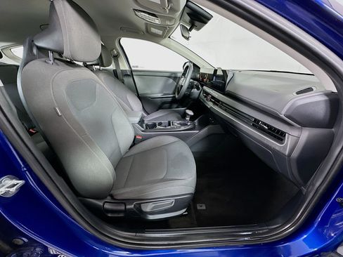 Used 2025 Kia K4 LXS FWD image 30