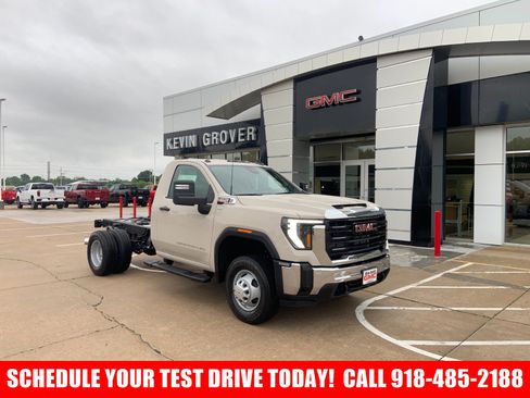 New 2026 GMC Sierra 3500 Pro w/ Convenience Package AWD/4WD image 1