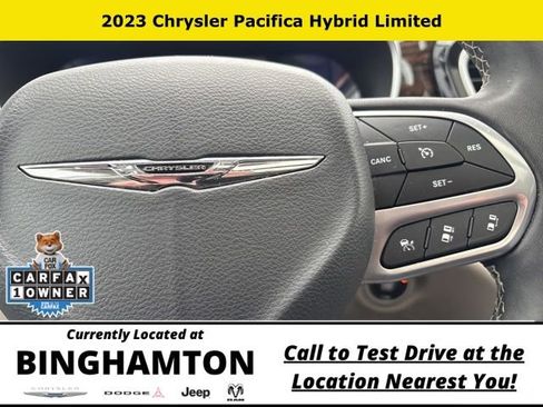 Used 2023 Chrysler Pacifica Limited FWD image 13