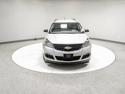 Used 2017 Chevrolet Traverse LS AWD/4WD image 28