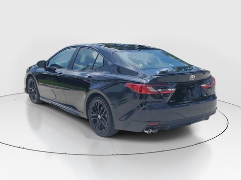 Certified 2026 Toyota Camry SE FWD image 5
