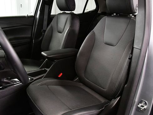 Used 2023 Buick Encore GX Select w/ Sport Touring Package FWD image 27