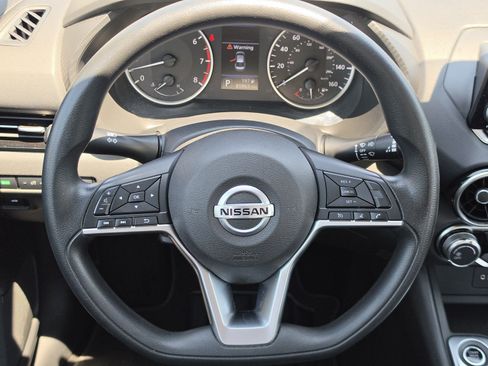 Used 2020 Nissan Sentra S FWD image 14
