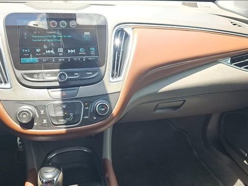 Used 2016 Chevrolet Malibu LT w/ Leather Package FWD image 14