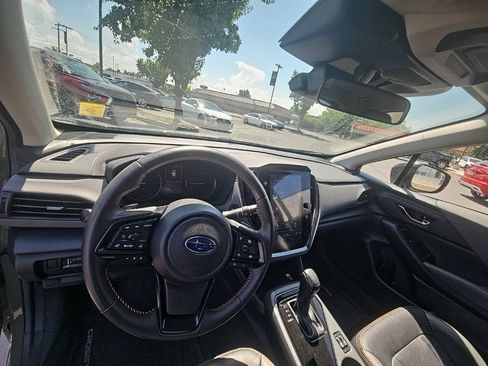 Used 2024 Subaru Crosstrek 2.5i Limited image 17