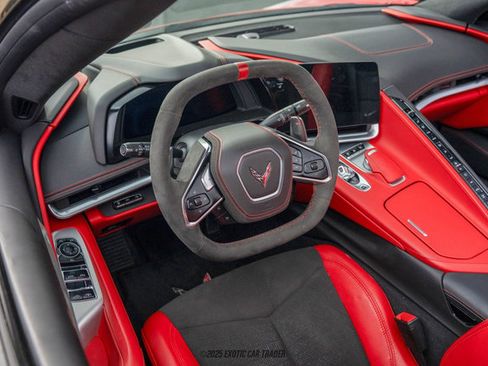 Used 2021 Chevrolet Corvette Stingray Convertible 3LT Z51 w/ Z51 Performance Package image 23