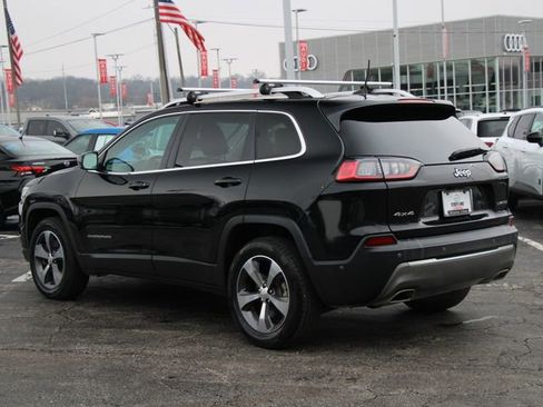 Used 2019 Jeep Cherokee Limited w/ Technology Group image 9