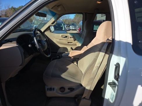 Used 1999 Ford F150 2WD SuperCab image 9