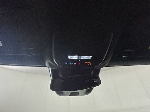 Used 2026 Chevrolet Equinox EV LT FWD image 30