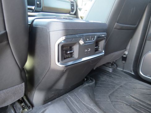 Used 2025 Chevrolet Silverado 1500 High Country w/ High Country Premium Package AWD/4WD image 16