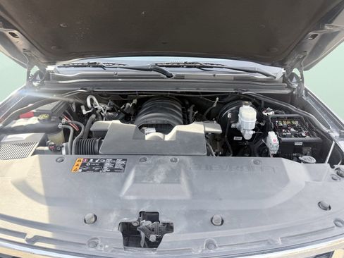 Used 2019 Chevrolet Tahoe LS w/ All-Season Package image 18