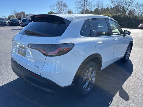 New 2026 Honda HR-V LX image 3