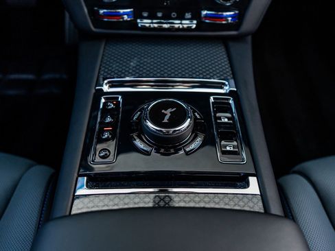 Used 2025 Rolls-Royce Ghost Black Badge image 36