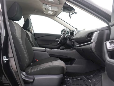 Used 2025 Nissan Rogue SV AWD/4WD image 11
