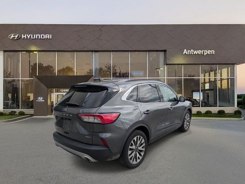 Used 2020 Ford Escape Titanium AWD/4WD image 3