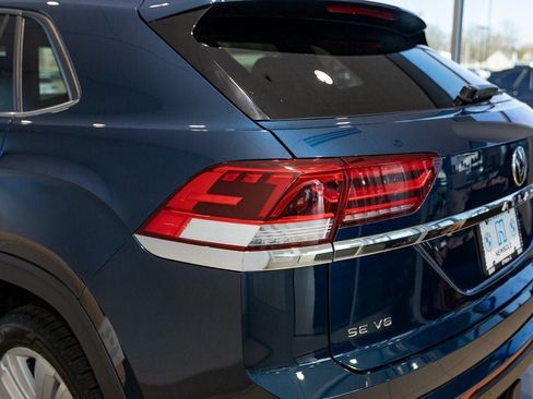 Used 2023 Volkswagen Atlas Cross Sport SE image 9