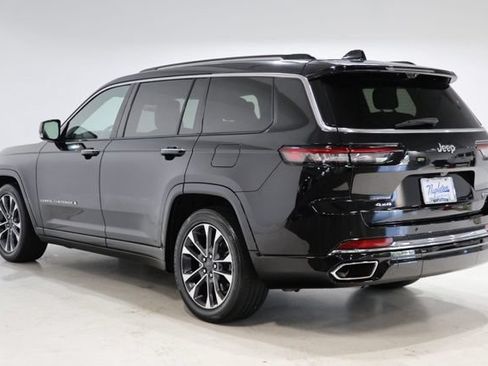 Used 2023 Jeep Grand Cherokee L Overland w/ Advanced Protech Group III AWD/4WD image 5