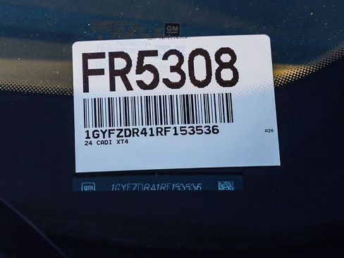 Used 2024 Cadillac XT4 Premium Luxury image 32