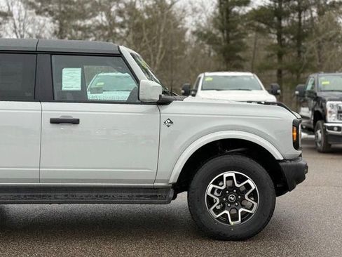 New 2026 Ford Bronco Outer Banks image 2