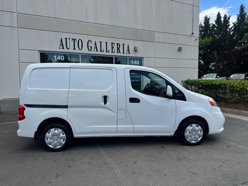 Used 2020 Nissan NV200 SV FWD image 2