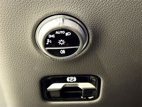 Certified 2024 Mercedes-Benz GLC 43 AMG GLC 43 AMGﾮ image 10