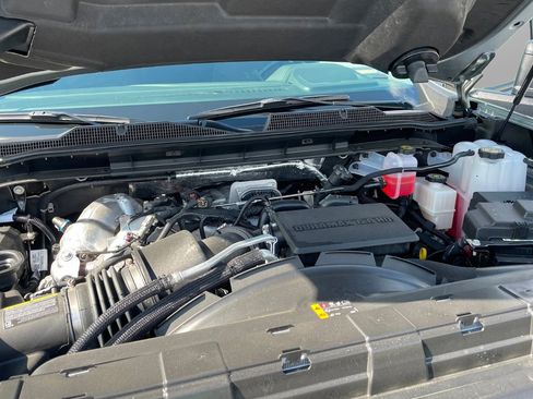 Used 2023 Chevrolet Silverado 2500 Custom w/ Custom Value Package image 11