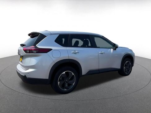 Used 2025 Nissan Rogue SV FWD image 14