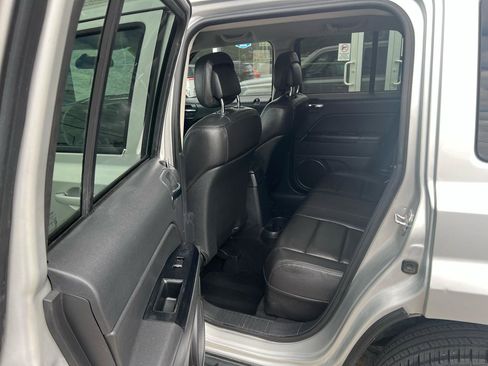 Used 2012 Jeep Patriot Latitude AWD/4WD image 14