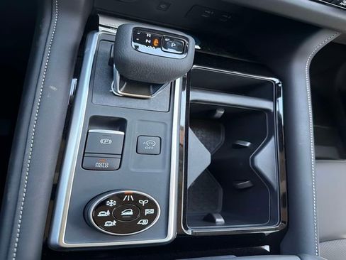 New 2026 Nissan Pathfinder SL AWD/4WD image 25