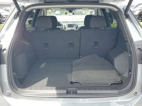 Used 2024 Chevrolet Equinox LT FWD image 7