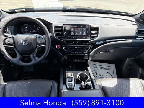 Certified 2025 Honda Ridgeline Black Edition image 8