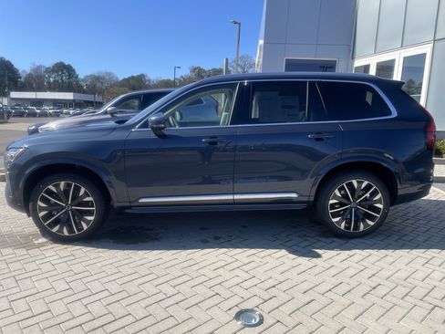 New 2026 Volvo XC90 B6 Ultra w/ Protection Package image 7